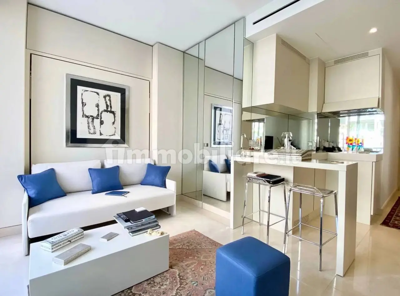 Pied-à-terre ristrutturato con terrazza, residenza Château d'Azur – Monaco · La Rousse – Saint-Roman