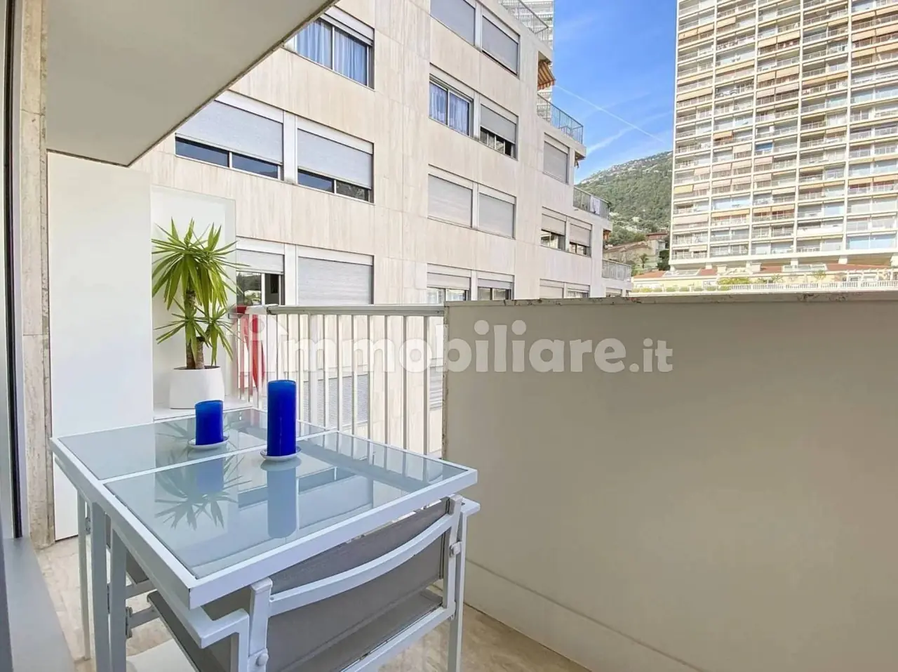Pied-à-terre ristrutturato con terrazza, residenza Château d'Azur – Terrazzo