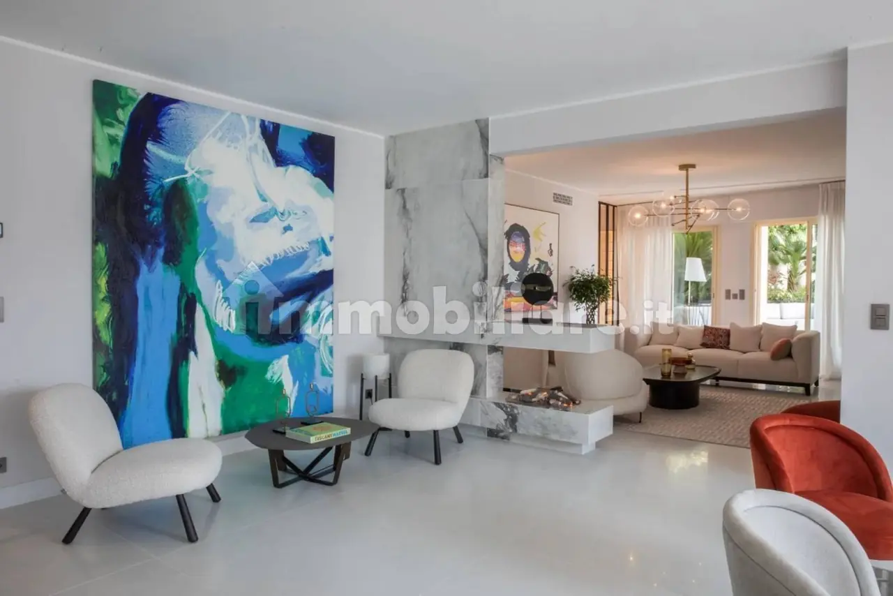 Residenza di prestigio con terrazza di 95 m² e giardino privato – Salone